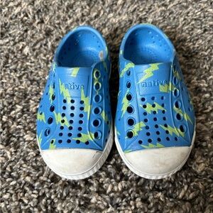 Native Kids Blue Shoes Size 4 Toddler